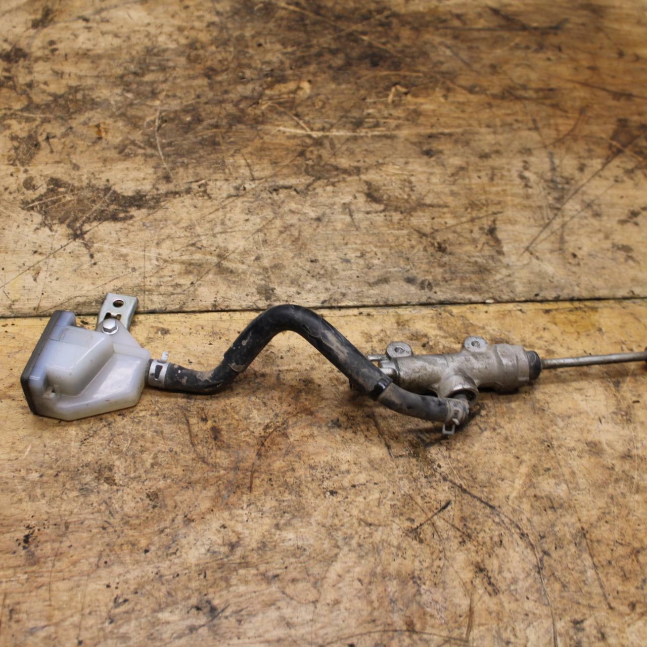 07-11 SUZUKI VSTROM 650 REAR BACK BRAKE MASTER CYLINDER W RESERVOIR BB340