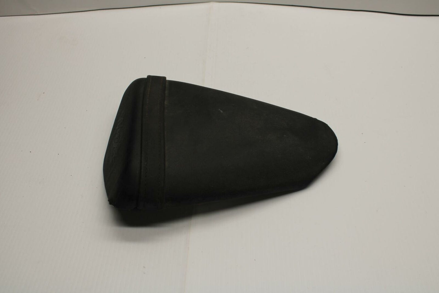 13-18 KAWASAKI NINJA ZX6R REAR BACK PASSENGER TANDEM SEAT PAD SADDLE BB240