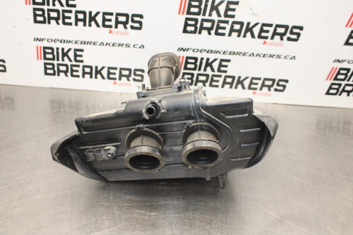 22-25 YAMAHA YZF R7 AIRBOX AIR INTAKE FILTER BOX BB850
