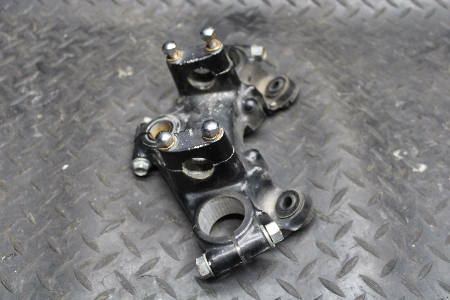 78 SUZUKI GS550E FORKS UPPER TRIPLE TREE CLAMP BB212