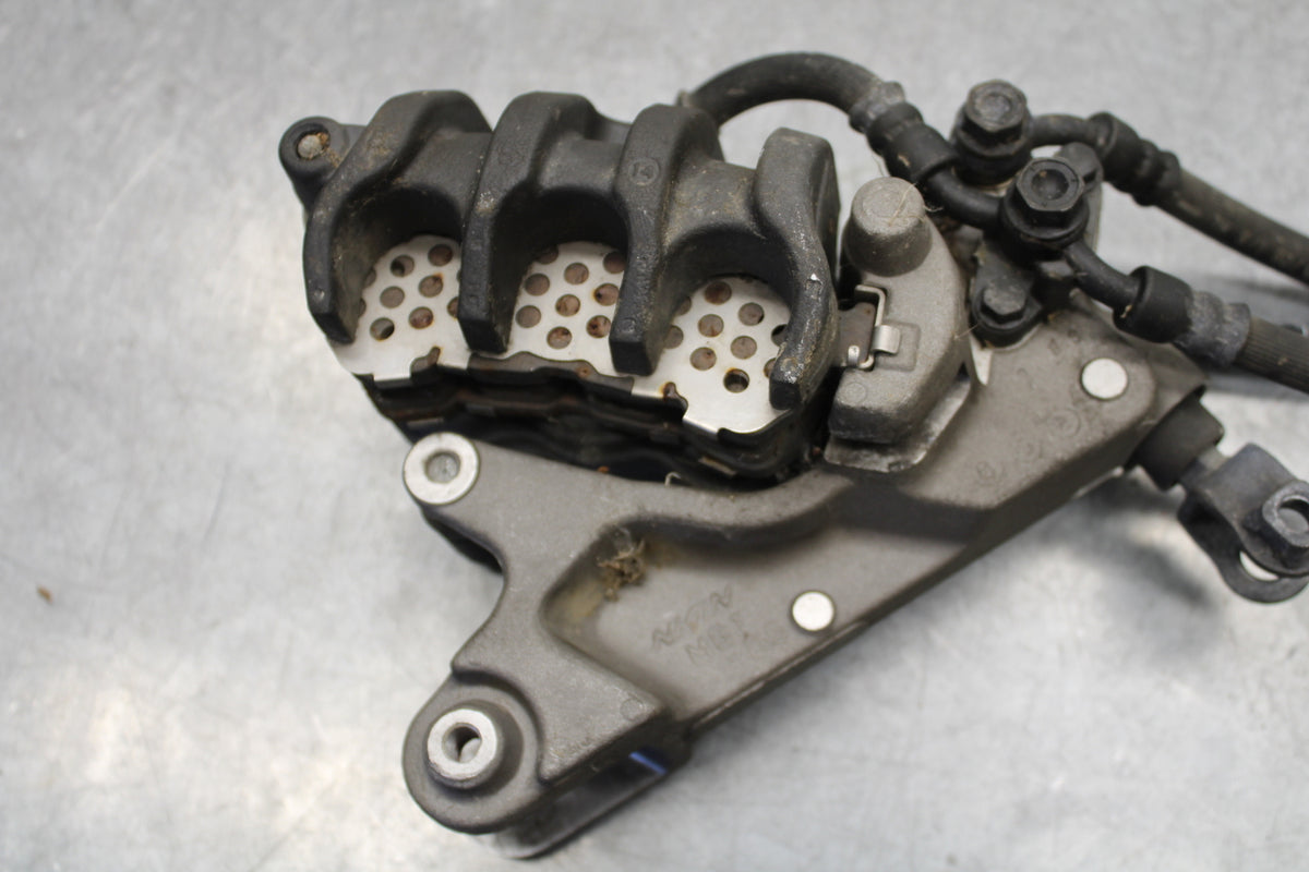 04-12 HONDA ST1300A RIGHT LEFT FRONT BRAKE CALIPER SET PAIR CALIPERS BB669