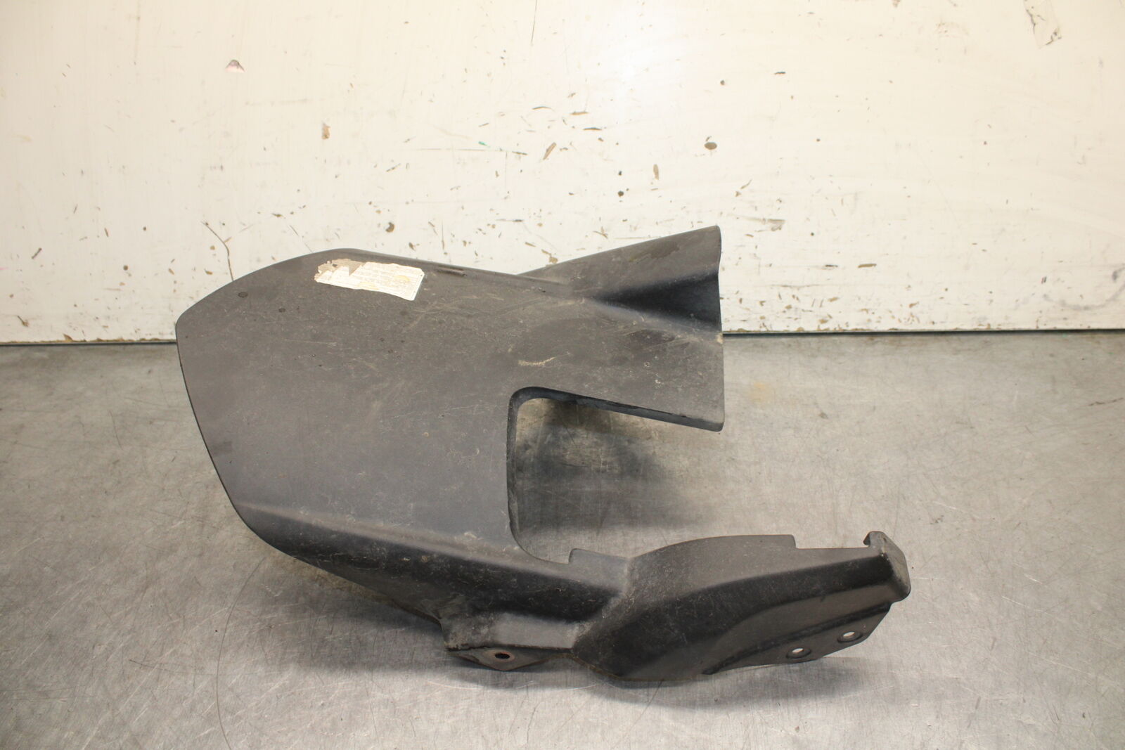 12-13 KAWASAKI Z1000 REAR BACK WHEEL TIRE HUGGER FENDER BB743