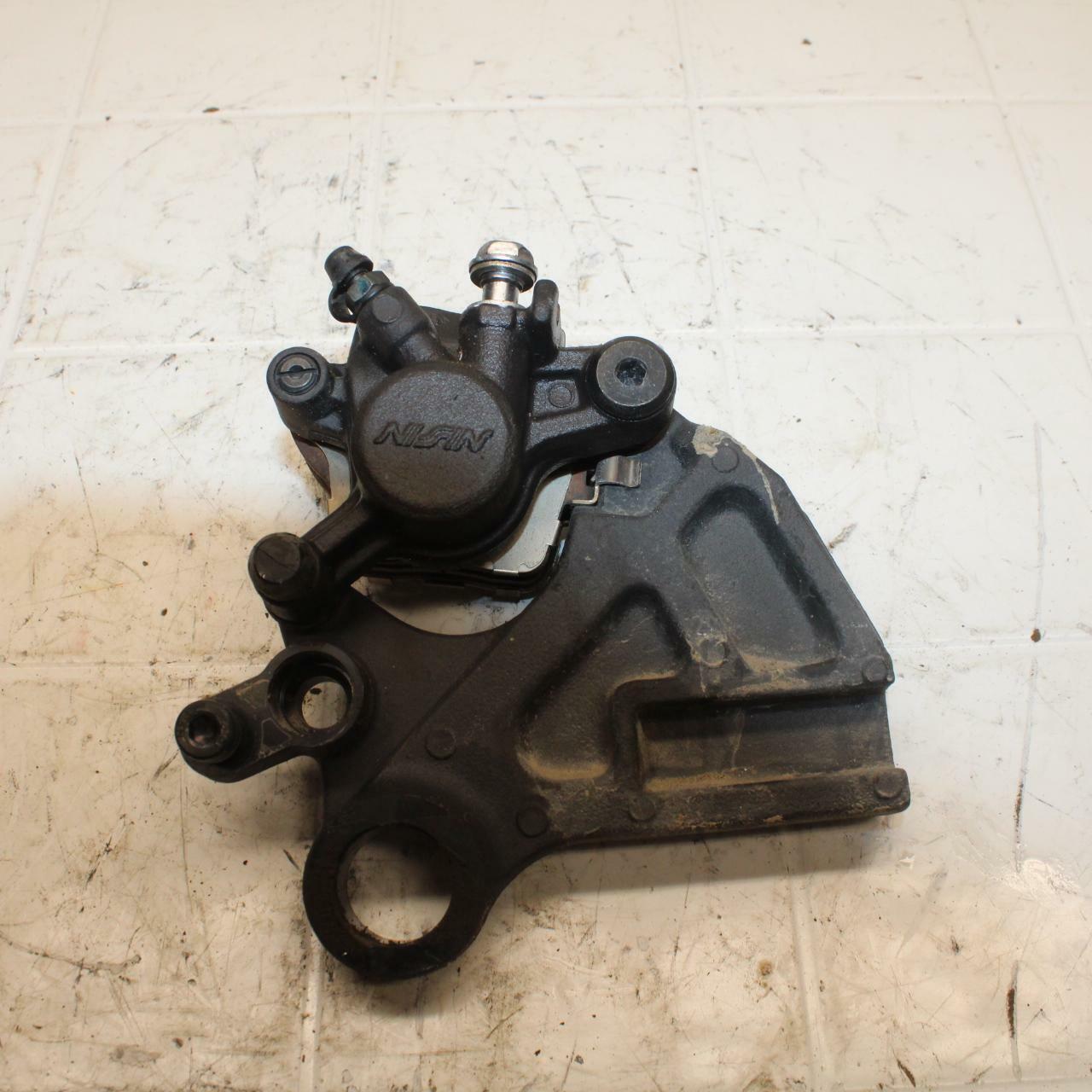 19-20 KAWASAKI NINJA ZX6R REAR BACK BRAKE CALIPER W MOUNT BRACKET BB407