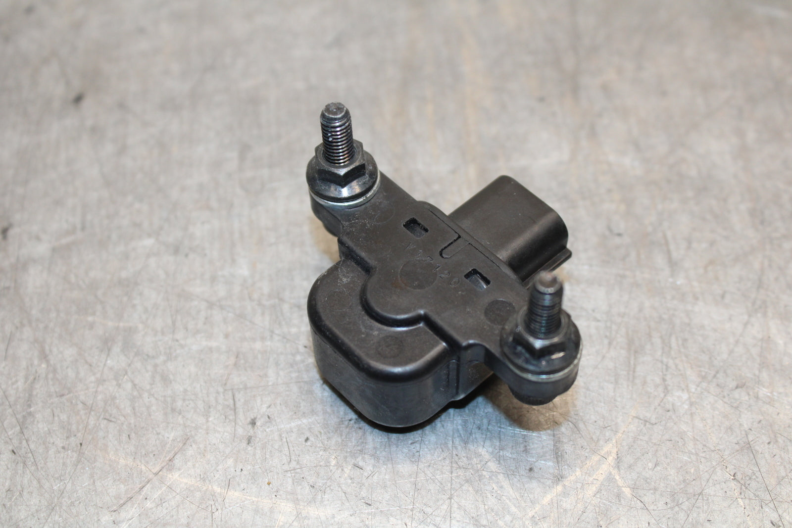 13-18 KAWASAKI NINJA ZX6R TIP OVER BANK ANGLE CRASH SENSOR  21176-0026 BB666