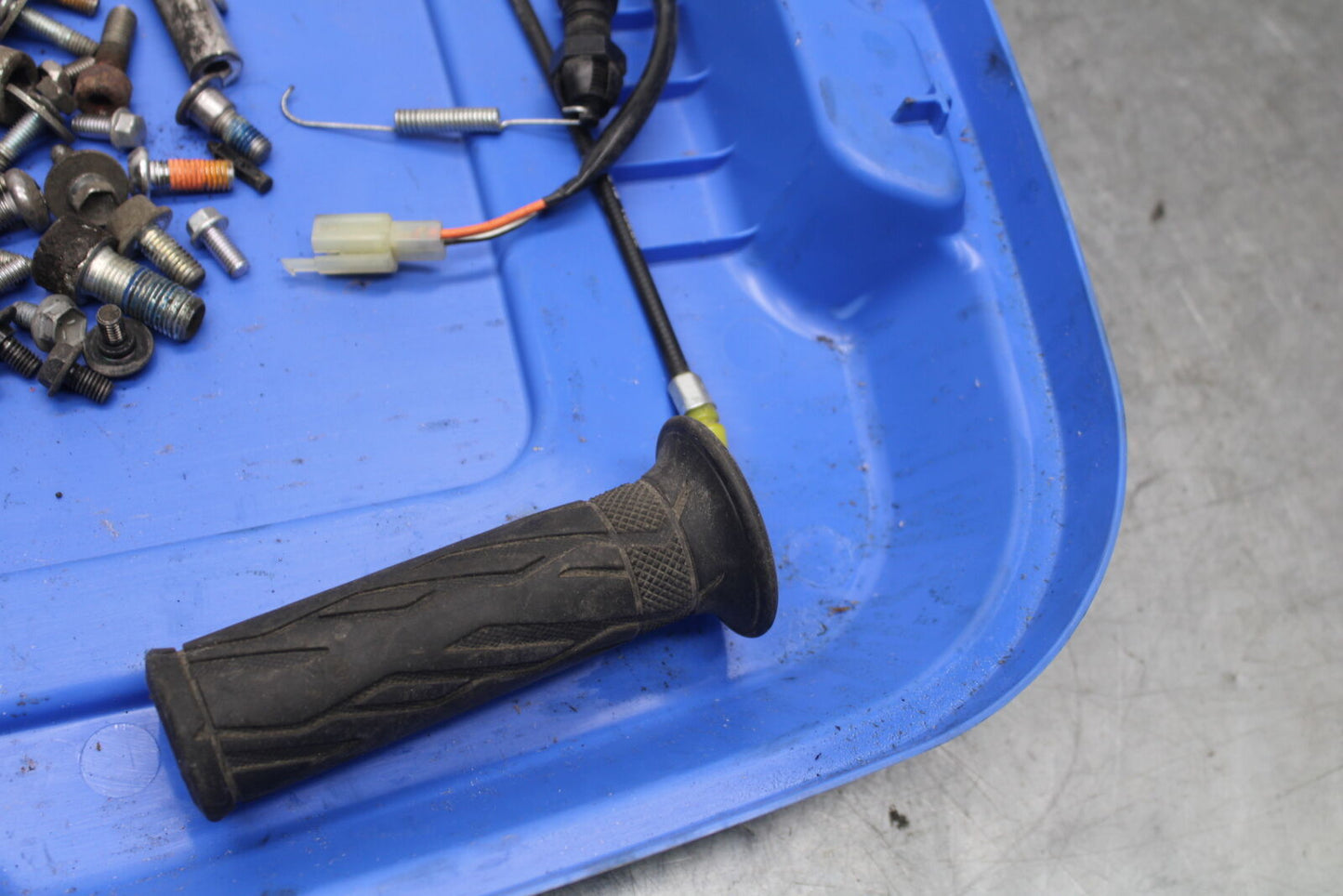 05-08 SUZUKI GSXR1000 MOUNTING BOLTS HARDWARE MOTOR SCREWS BB113