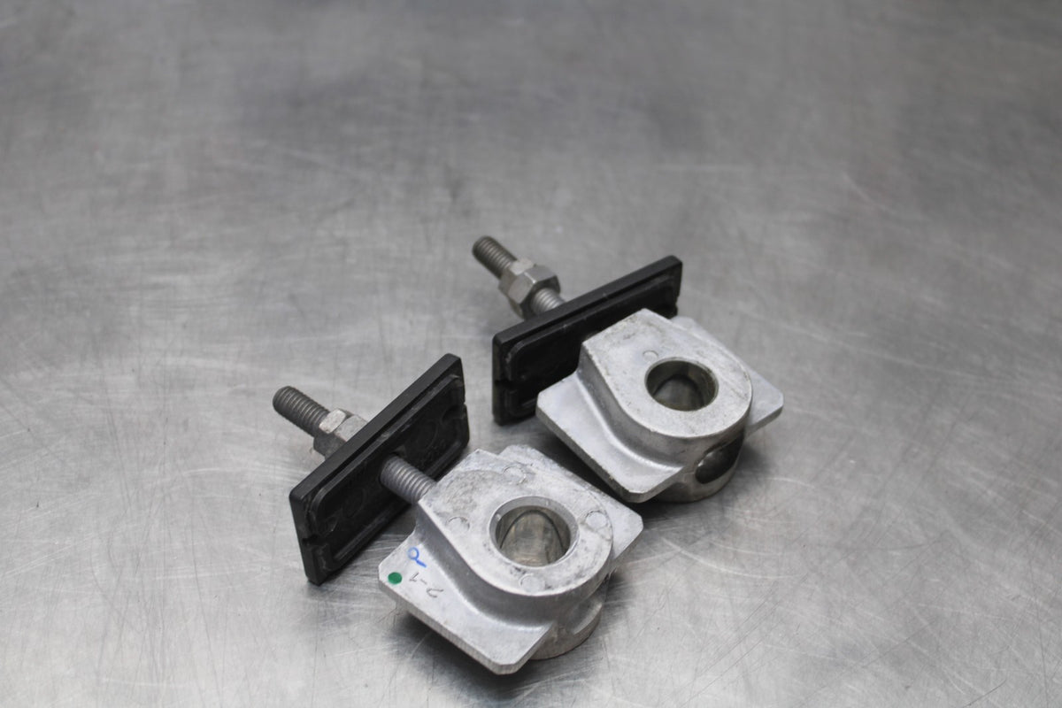 24-25 KAWASAKI ELIMINATOR 450 SWINGARM CHAIN TENSIONER ADJUSTMENT BRACKETS BB869
