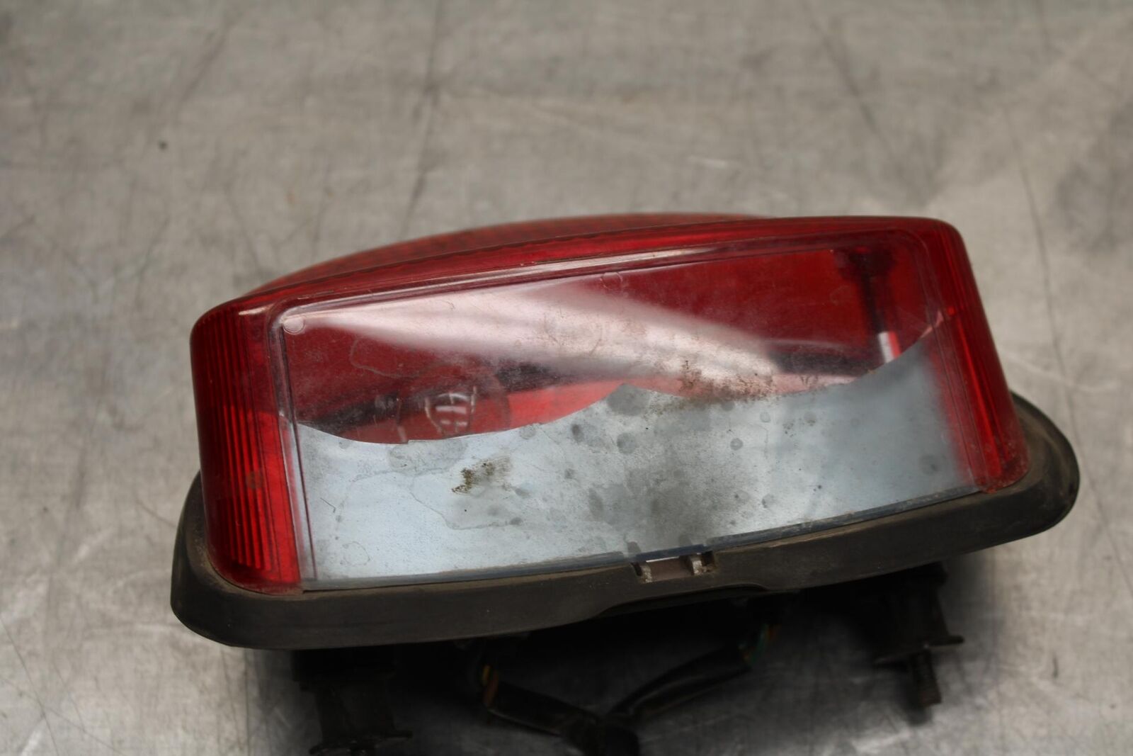 2007 Honda Shadow Spirit 1100 VT1100C TAILLIGHT REAR TAIL BRAKE LIGHT BB561