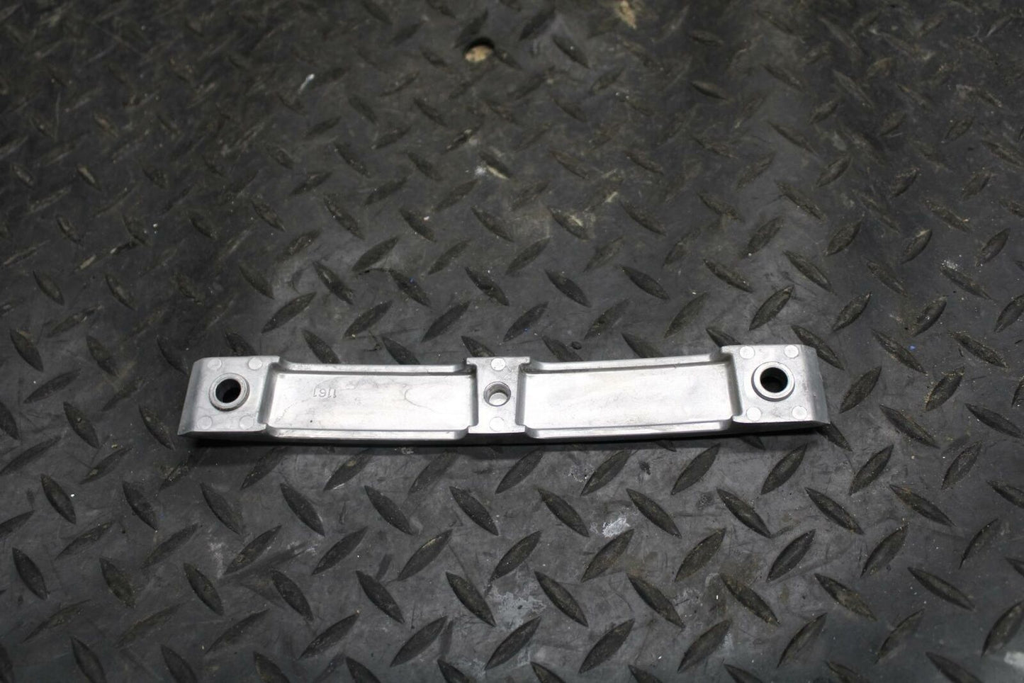 05-06 KAWASAKI VULCAN VN1500 CLASSIC UPPER TRIPLE TREE CLAMP TRIM CAP BB220