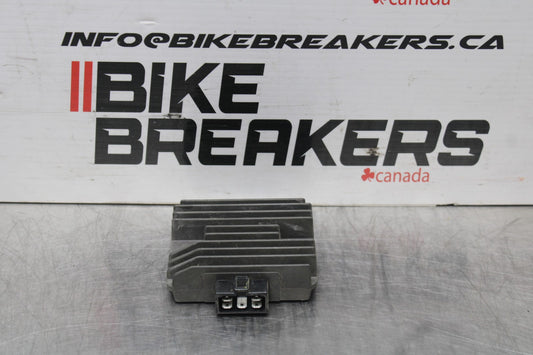 03-05 YAMAHA YZF R6  RECTIFIER VOLTAGE REGULATOR BB793