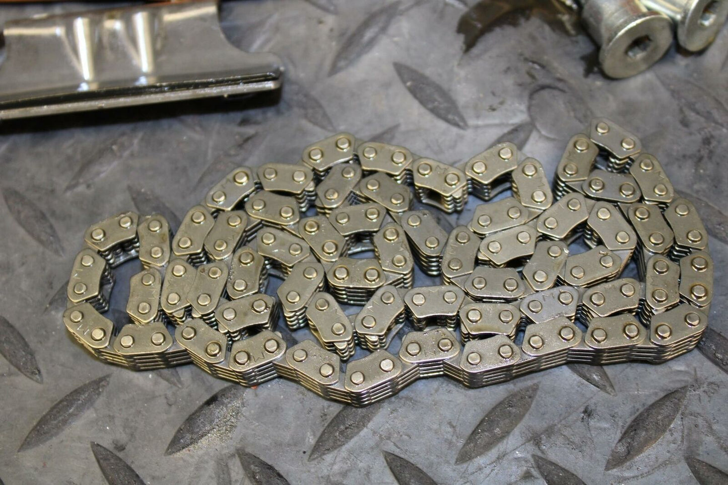 10 SUZUKI GSXR750 CAM CHAIN WITH GUIDES BB190