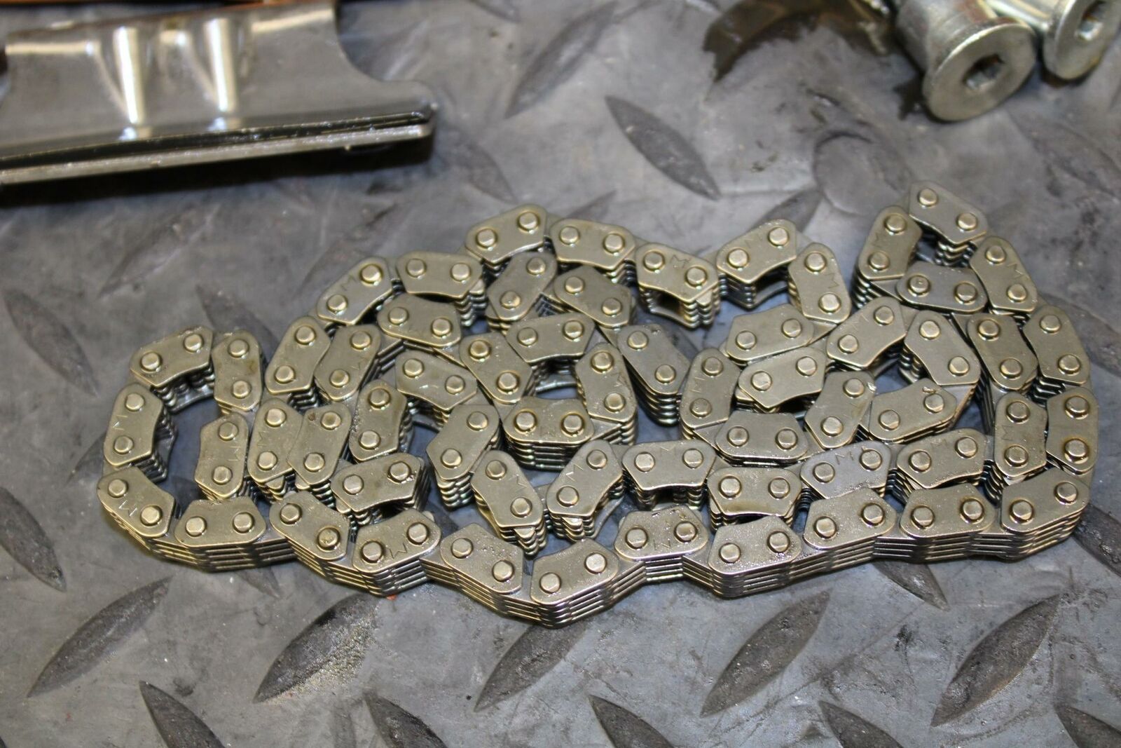 10 SUZUKI GSXR750 CAM CHAIN WITH GUIDES BB190