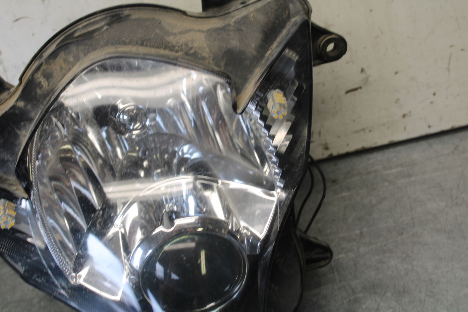 06-07 SUZUKI GSXR 600 FRONT HEADLIGHT HEAD LIGHT LAMP BB694