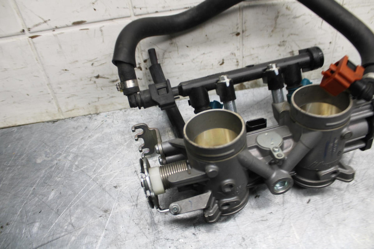 16-22 YAMAHA XSR 700 MAIN FUEL INJECTORS / THROTTLE BODIES BB475
