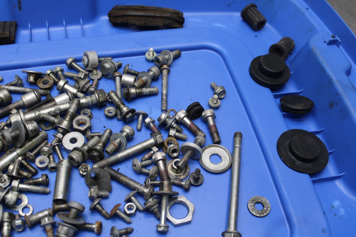 13-16 KTM 390 DUKE MOUNTING BOLTS HARDWARE MOTOR SCREWS BB815