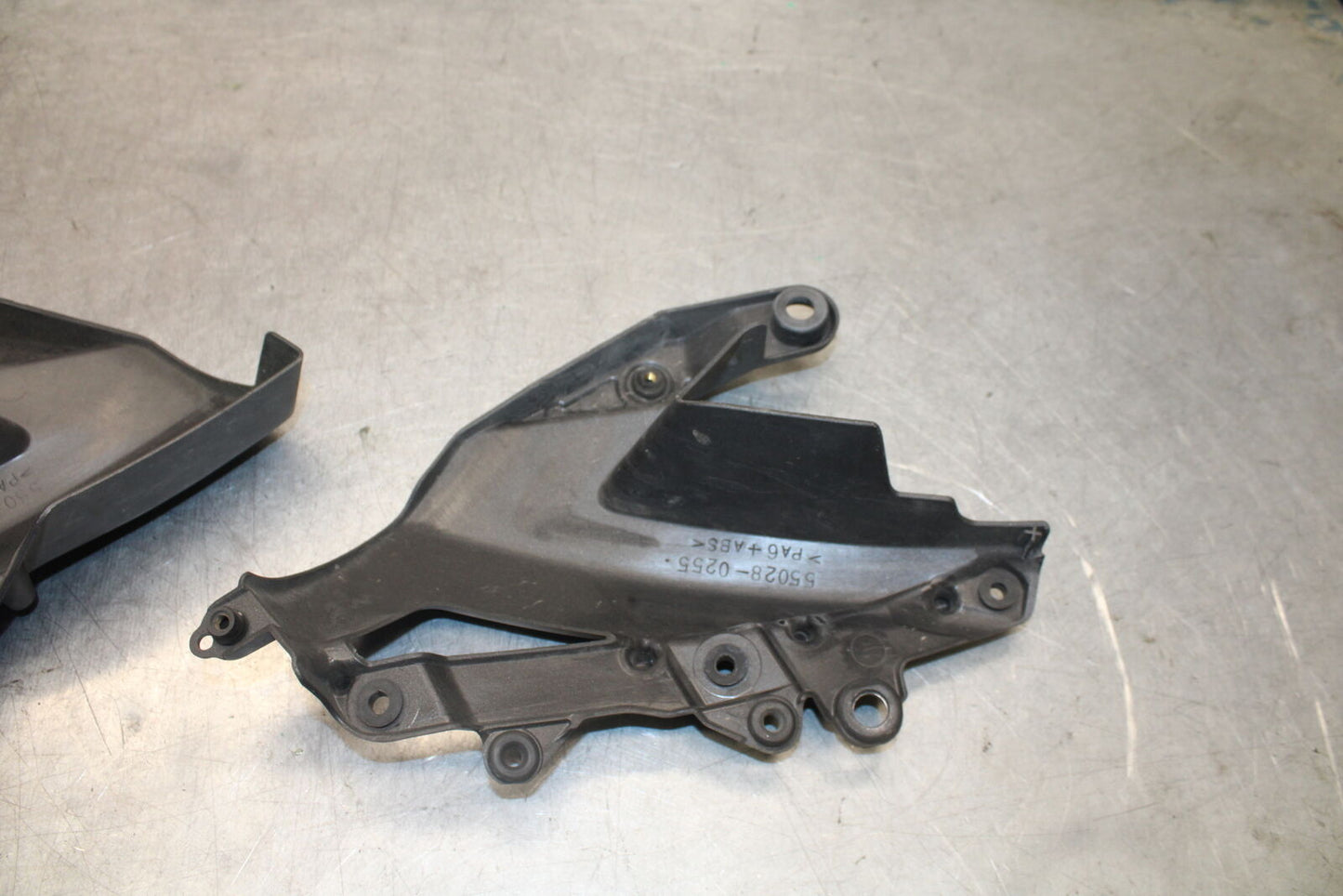 09-12 KAWASAKI NINJA ZX6R RIGHT LEFT MID UPPER SIDE FAIRING COWL PLASTIC BB698