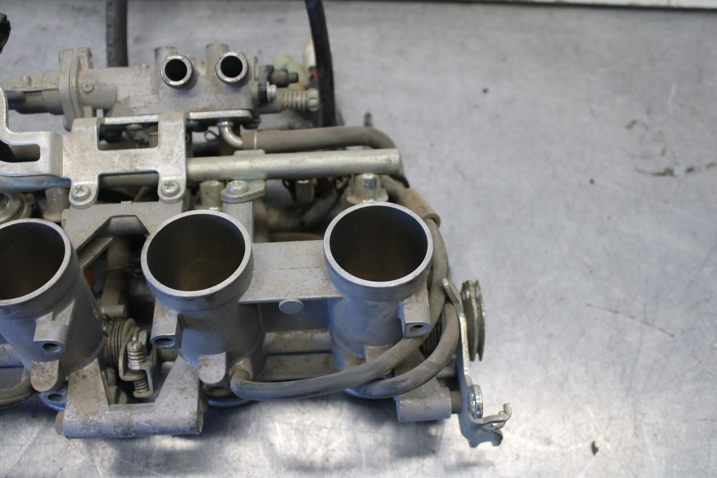 07-09 YAMAHA FZ6 MAIN FUEL INJECTORS / THROTTLE BODIES BB713