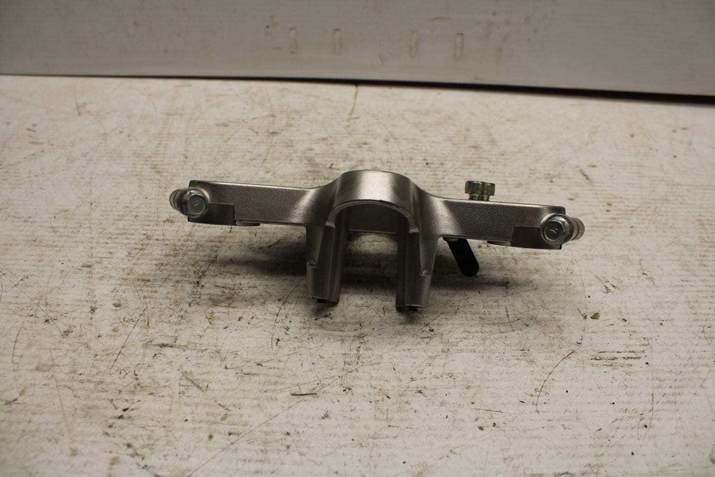 90-07 KAWASAKI ZZR 250 FORKS UPPER TRIPLE TREE CLAMP BB298