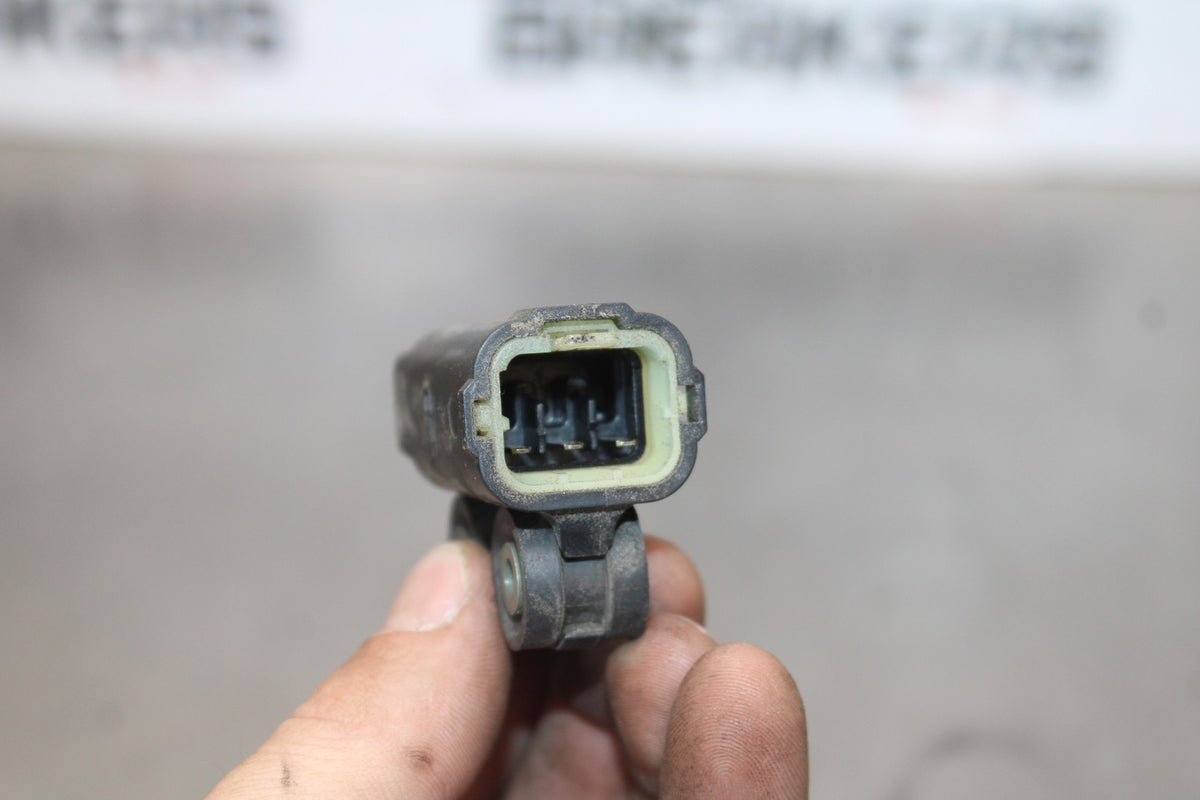 05 YAMAHA YZF R6 TIP OVER BANK ANGLE CRASH SENSOR SWITCH  BB894