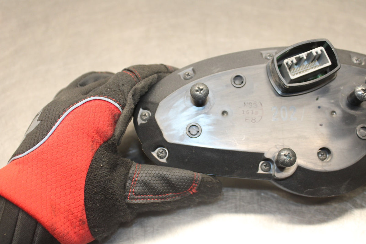 07-08 KAWASAKI NINJA ZX6R SPEEDO TACH GAUGES DISPLAY CLUSTER SPEEDOMETER BB937