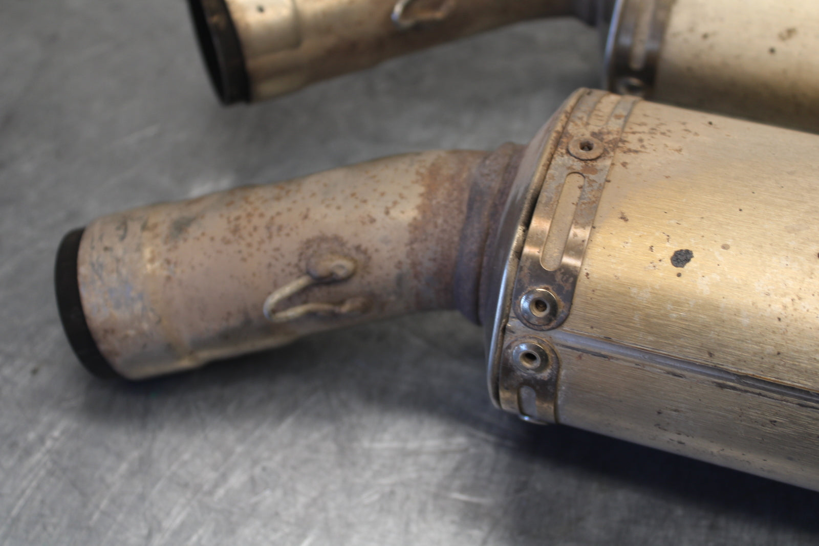 07-08 DUCATI 1098 EXHAUST PIPE MUFFLER SLIP ON CAN SILENCER BB699