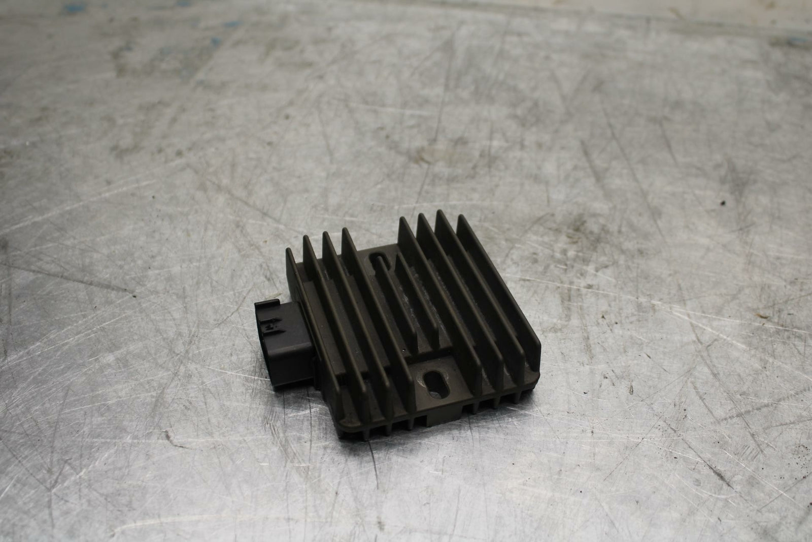 10-13 KAWASAKI Z1000 RECTIFIER VOLTAGE REGULATOR BB421