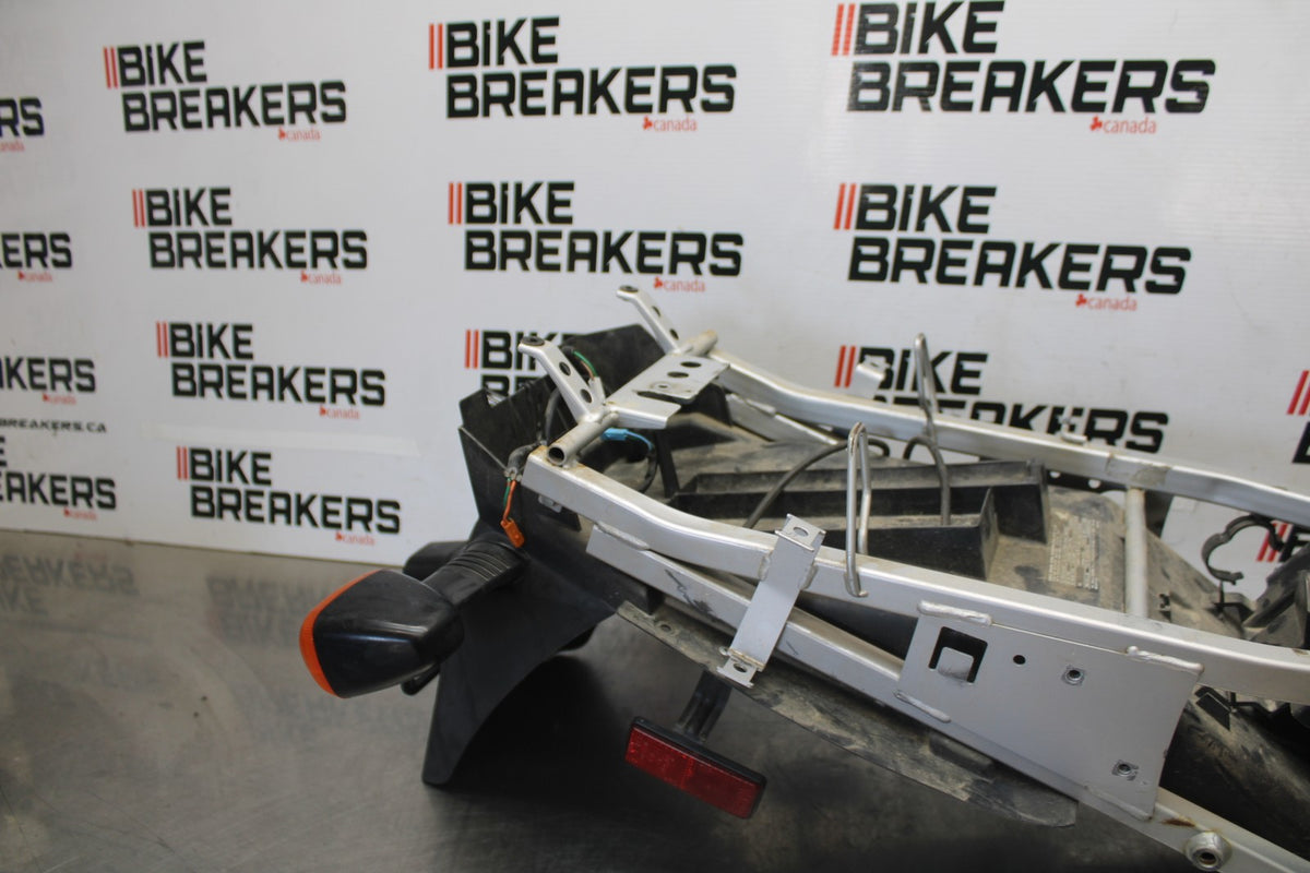 98-05 HONDA SUPER HAWK 1000 VTR1000F REAR SUBFRAME BACK SUB FRAME BB924
