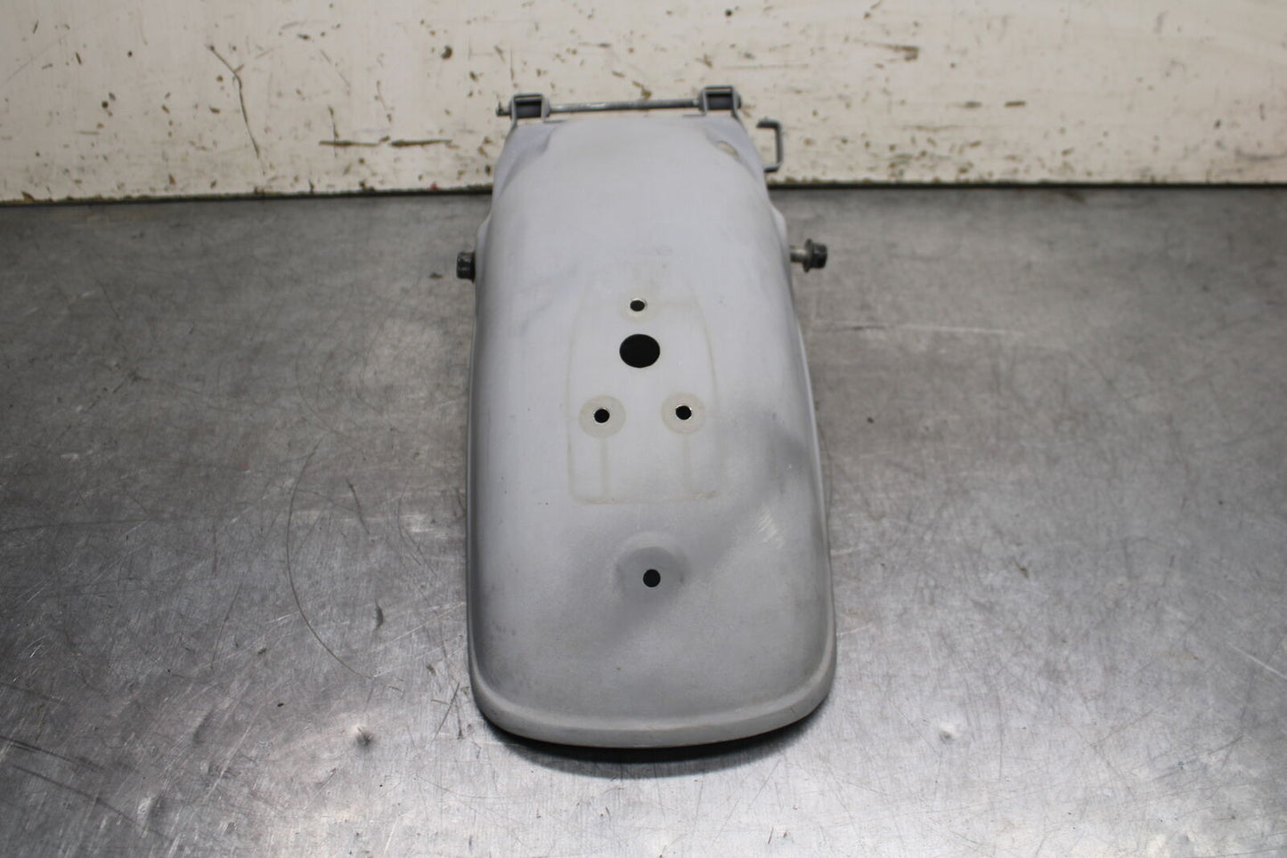 78-81 YAMAHA XS1100 REAR BACK FENDER MUD GUARD BB107