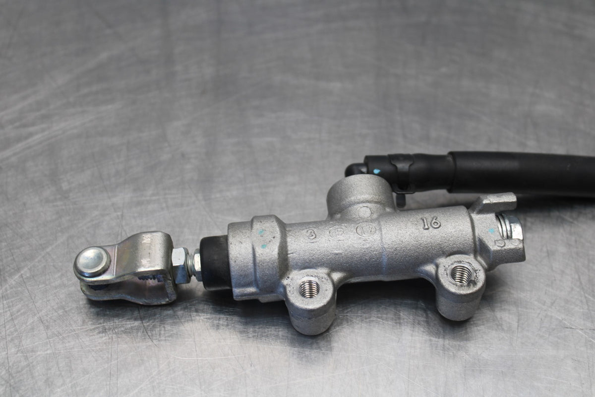 23 KAWASAKI NINJA 650 EX650 REAR BACK BRAKE MASTER CYLINDER W RESERVOIR BB920