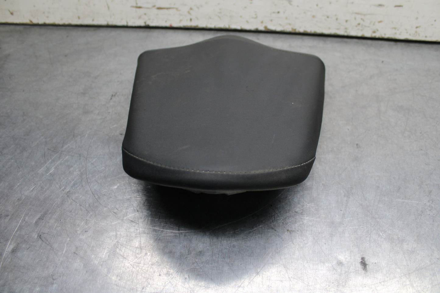 15-16 HONDA CB300F REAR BACK PASSENGER TANDEM SEAT PAD SADDLE PILLION BB740