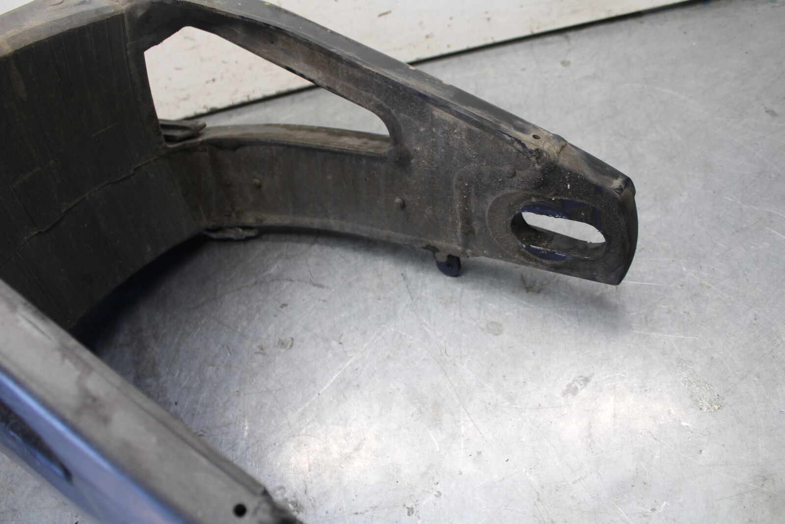 07-08 YAMAHA YZF R1 REAR SWINGARM BACK SUSPENSION SWING ARM  BB675