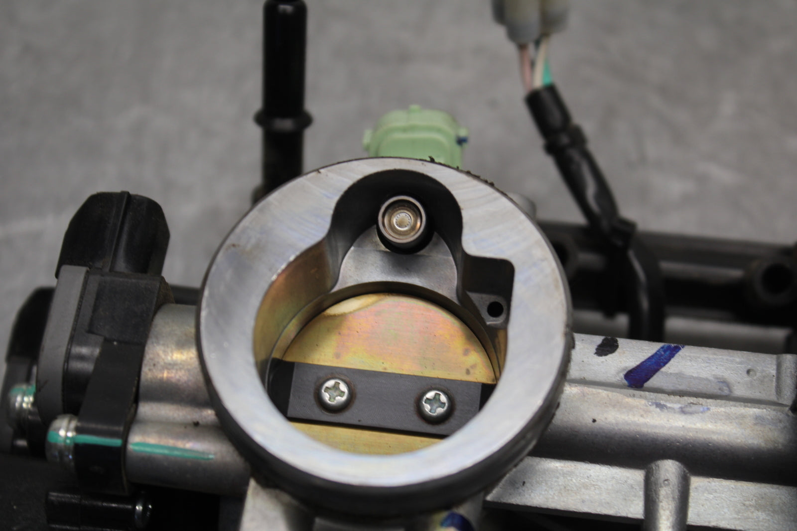 18-24 KAWASAKI NINJA 650 MAIN FUEL INJECTORS / THROTTLE BODIES BB725