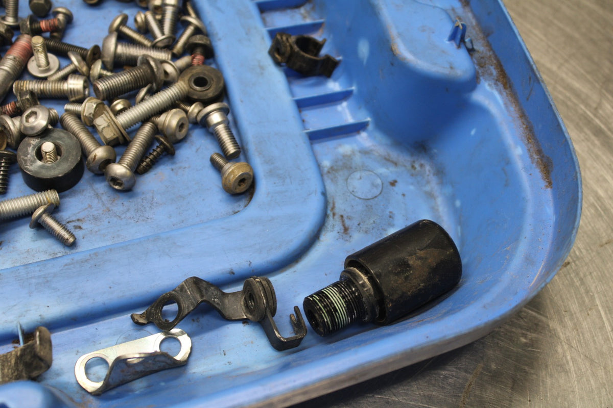08 KAWASAKI ZX6R MOUNTING BOLTS HARDWARE SCREWS BB896