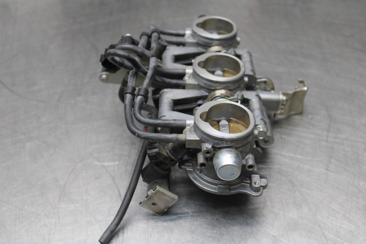 14 TRIUMPH STREET TRIPLE ABS MAIN FUEL INJECTORS / THROTTLE BODIES BB808