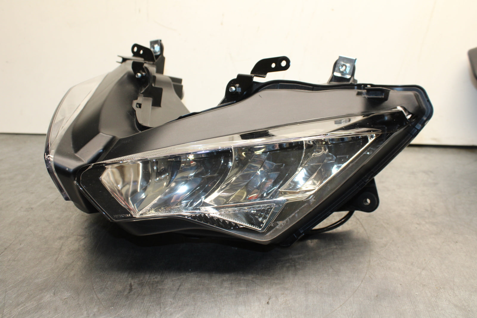 19-23 KAWASAKI NINJA ZX6R FRONT HEADLIGHT HEAD LIGHT LAMP BB749
