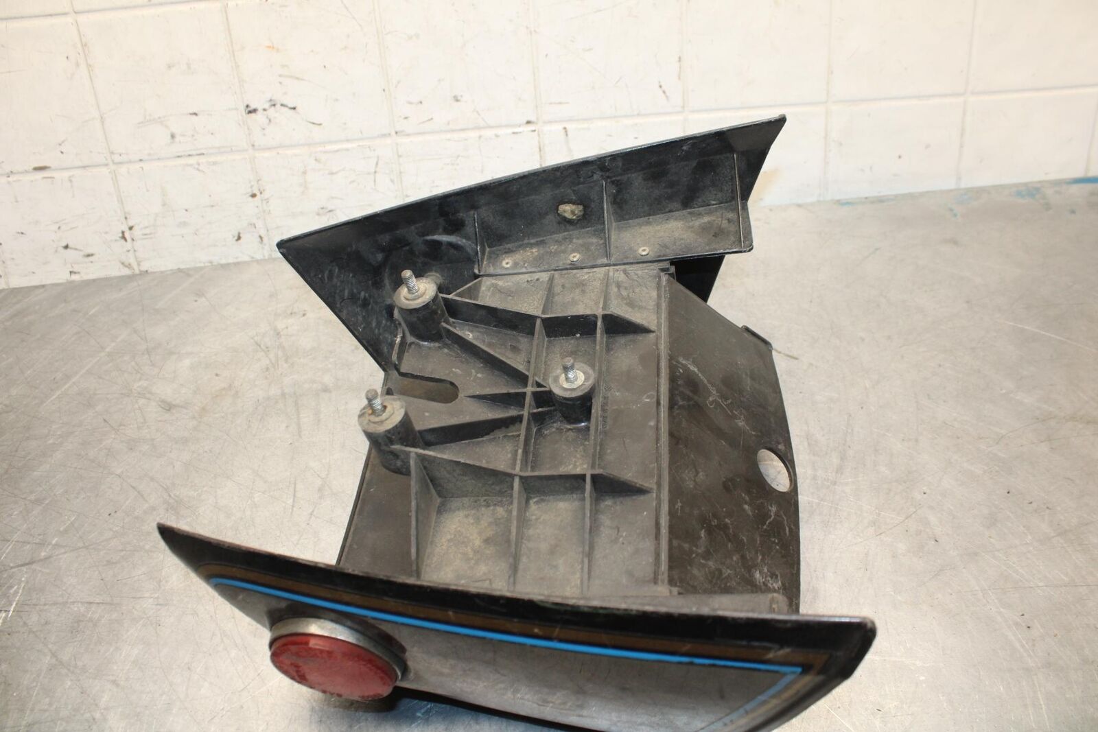 1983 Suzuki GS850G REAR BACK TAIL FAIRING COWL SHROUD