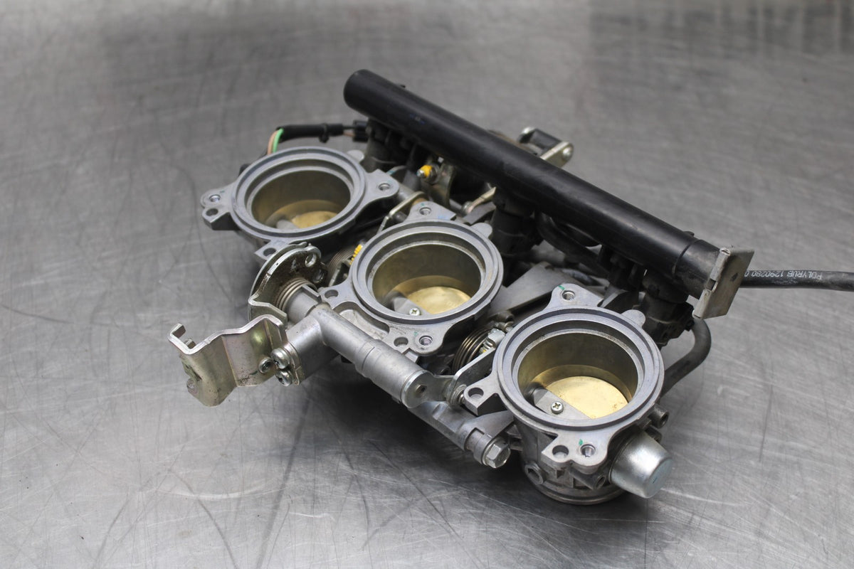 14 TRIUMPH STREET TRIPLE ABS MAIN FUEL INJECTORS / THROTTLE BODIES BB808