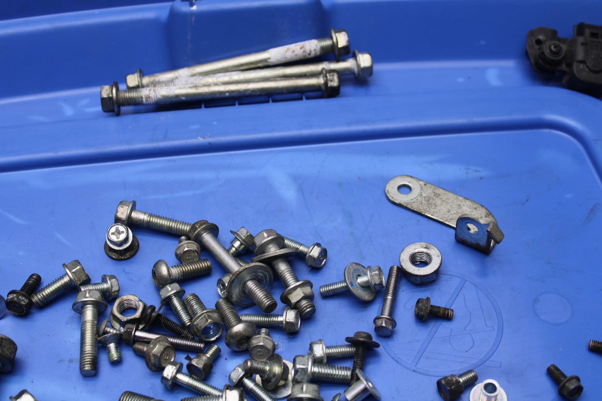 08 HONDA CBR125R BOLTS HARDWARE MOTOR SCREWS BB839
