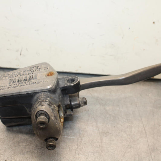 1988 Yamaha FZ600 FRONT BRAKE MASTER CYLINDER w/ LEVER BB601