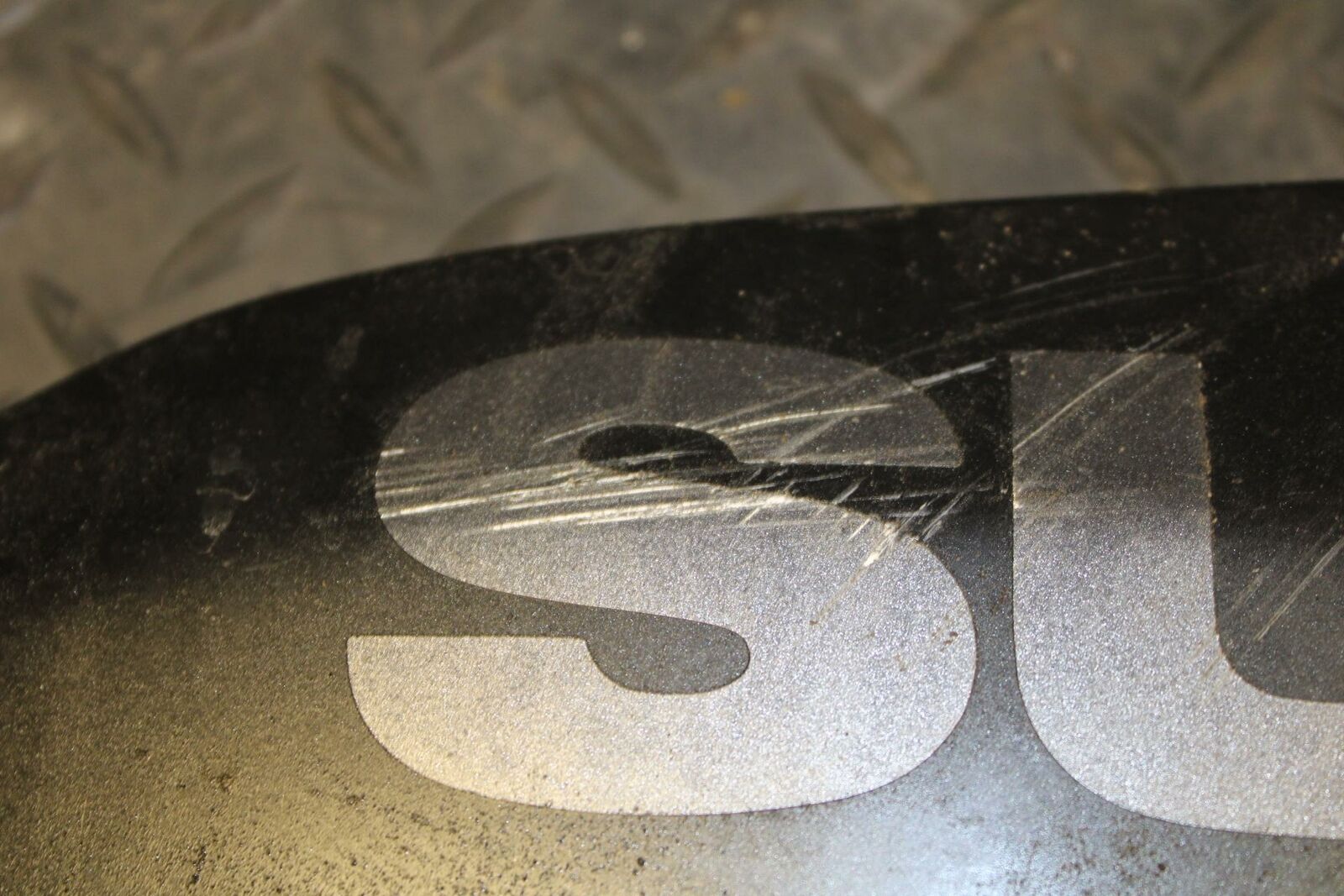10 SUZUKI GSXR750 LOWER BOTTOM BELLY FAIRING COWL BB190