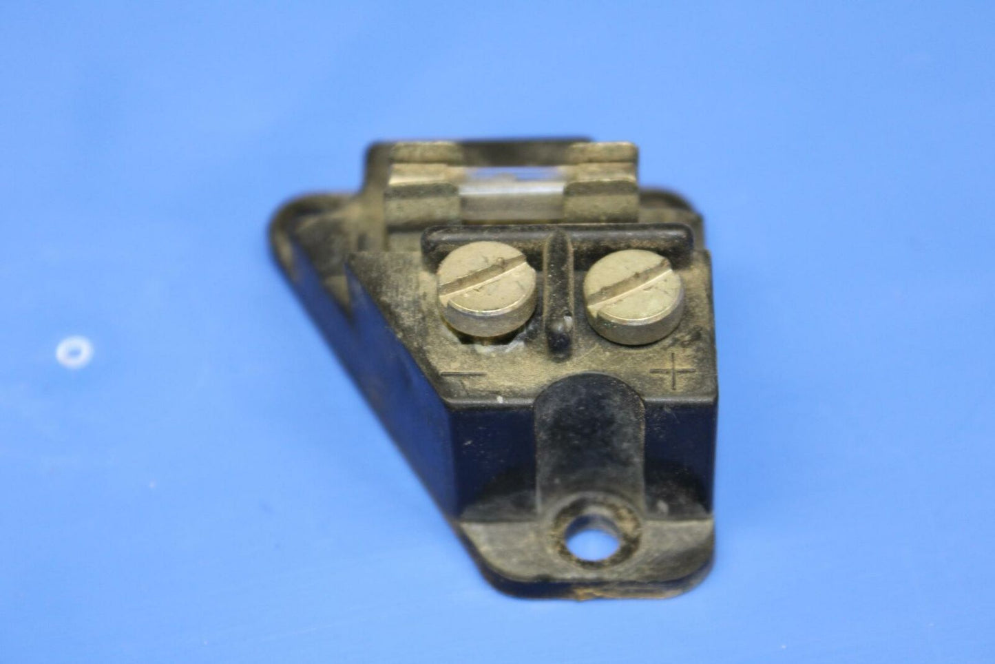 80-81 YAMAHA XS1100 SPECIAL FUSEBOX HOLDER BB174