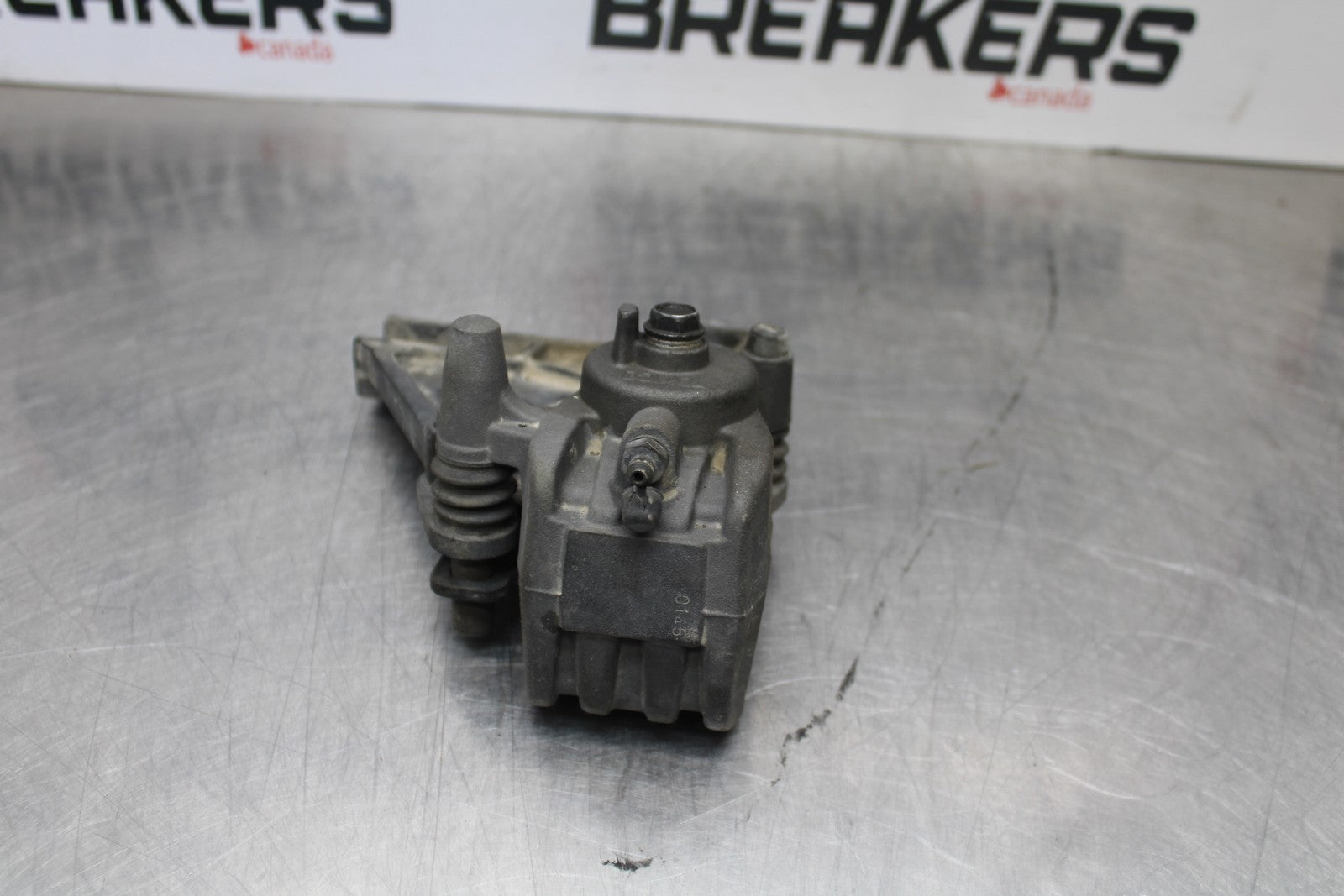 07-08 KAWASAKI NINJA ZX6R REAR BACK BRAKE CALIPER W MOUNT BRACKET BB203