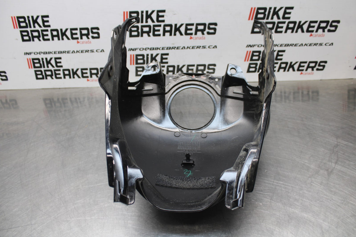 23 YAMAHA YZF R3 GAS TANK FUEL CELL COVER FAIRING COWL BB806