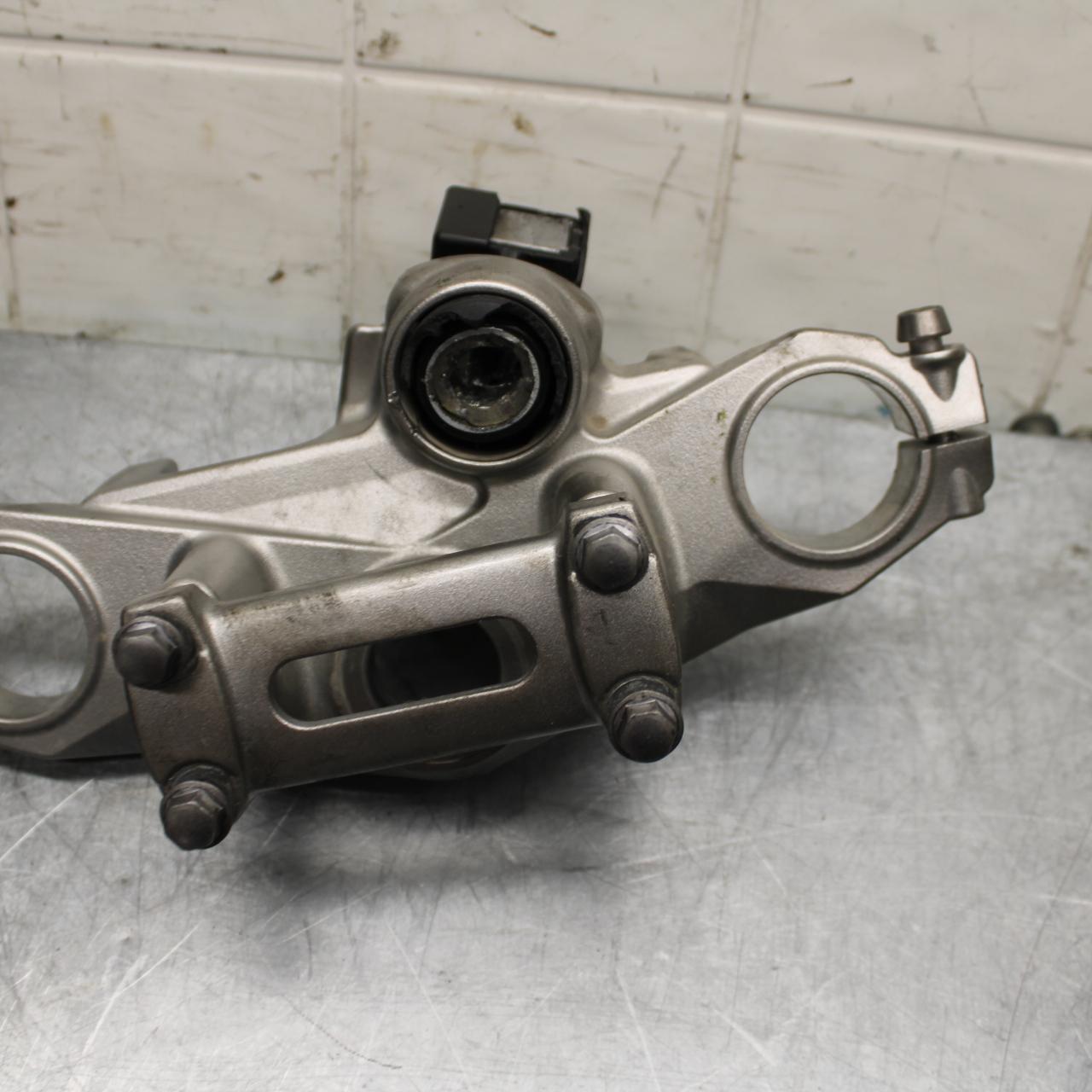 06-07 KAWASAKI NINJA 650R EX650A FORKS UPPER TRIPLE TREE CLAMP