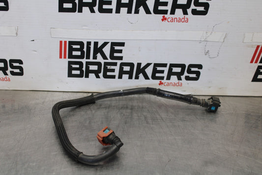15-17 YAMAHA FJ09 FUEL HOSE GAS LINE TUBE PIPE BB906