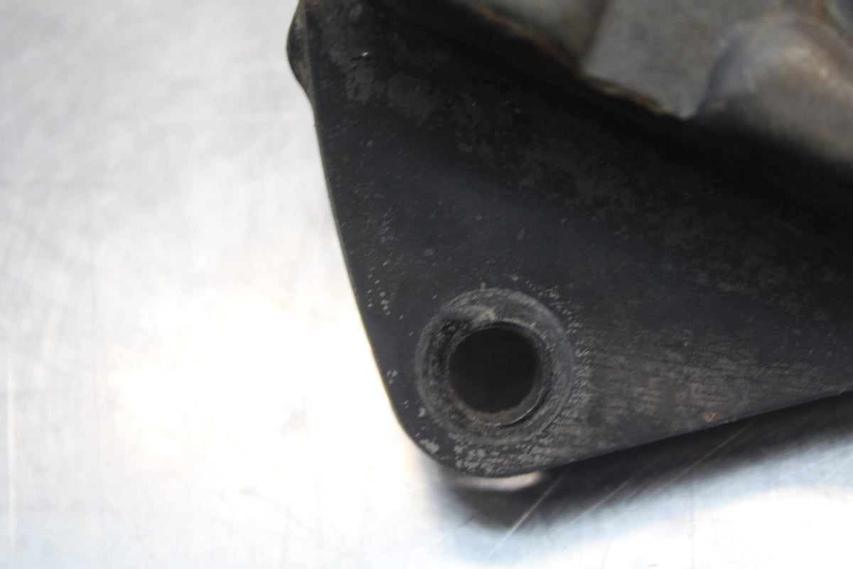 2006 Suzuki Boulevard C90 ENGINE MOTOR MOUNT STAY BRACKETS BB849