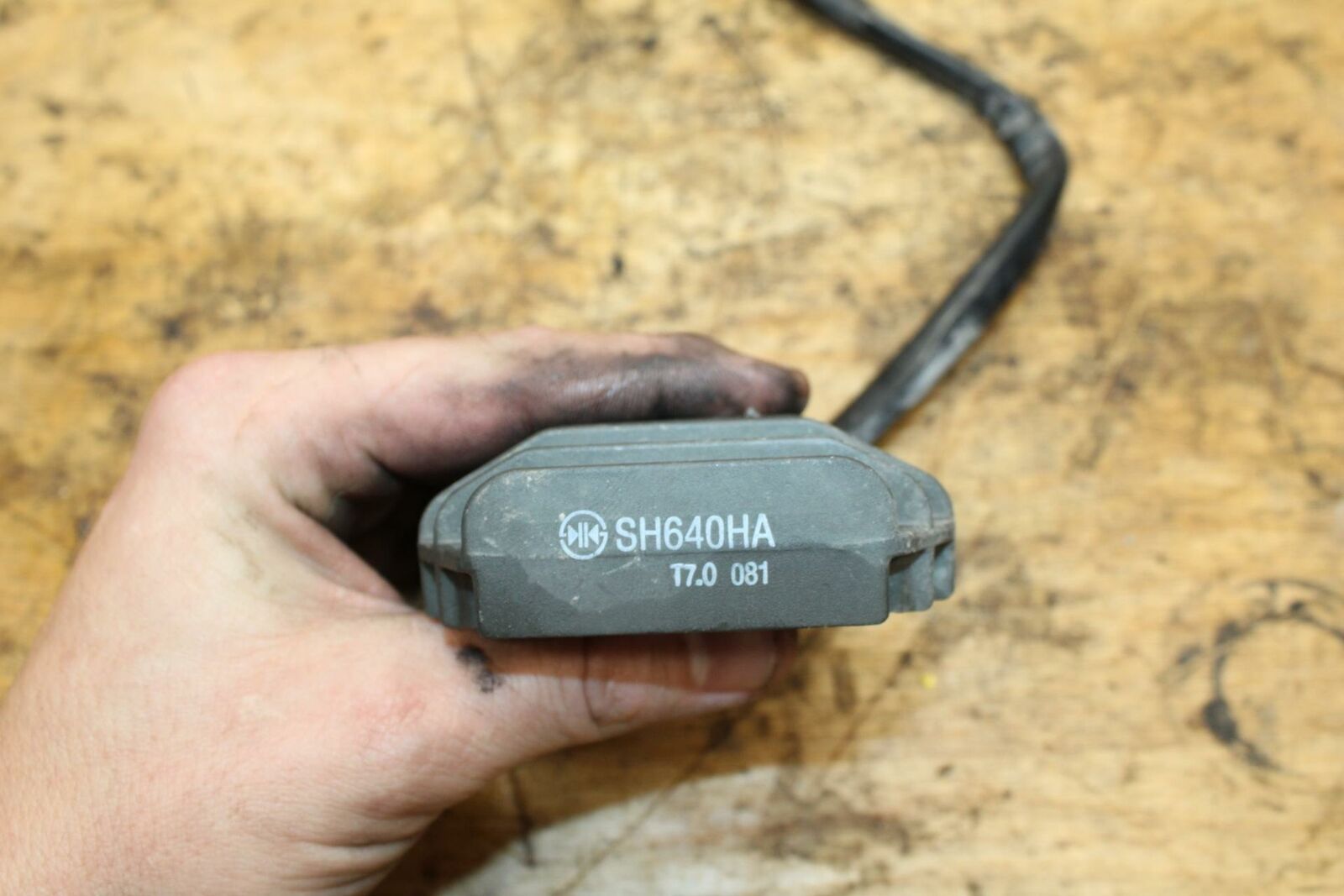 04-09 SUZUKI GS500F RECTIFIER VOLTAGE REGULATOR BB335