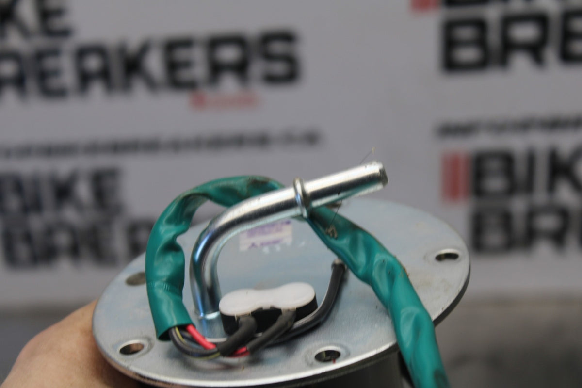 22 KAWASAKI NINJA 1000SX FUEL PUMP GAS PETROL SENDER UNIT BB780