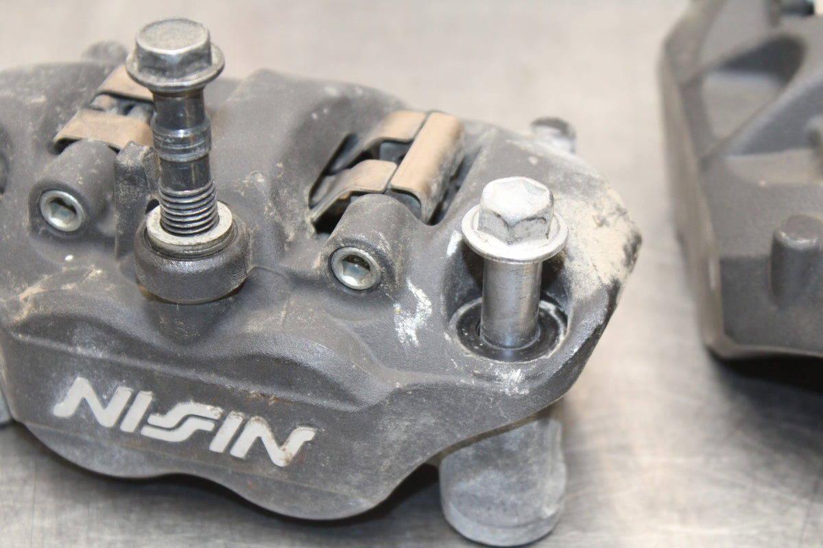 19-23 KAWASAKI NINJA ZX6R RIGHT LEFT FRONT BRAKE CALIPER SET PAIR CALIPERS BB188