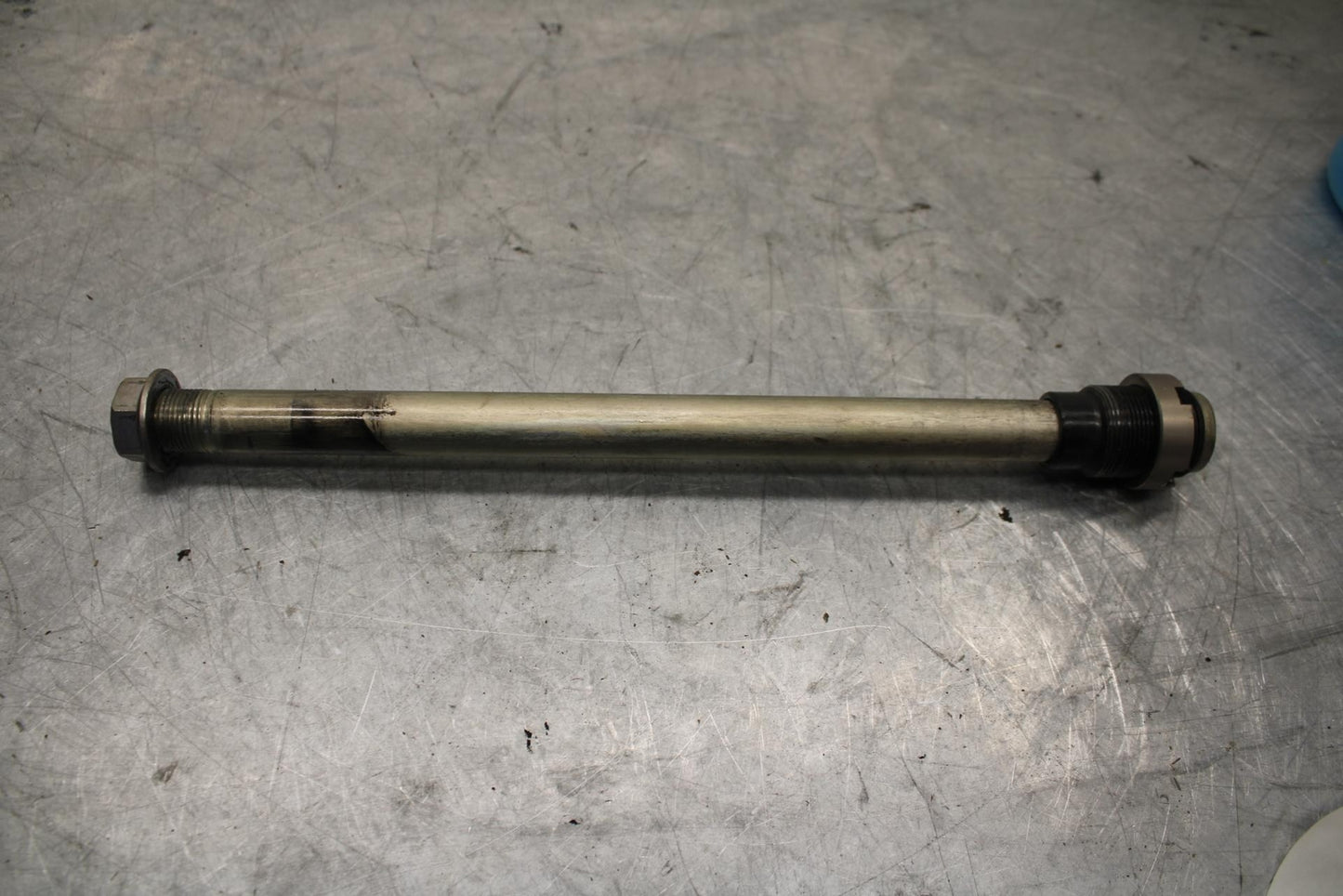 11-15 KAWASAKI ZX1000R REAR BACK SWINGARM BOLT SUSPENSION PIVOT AXLE BB445