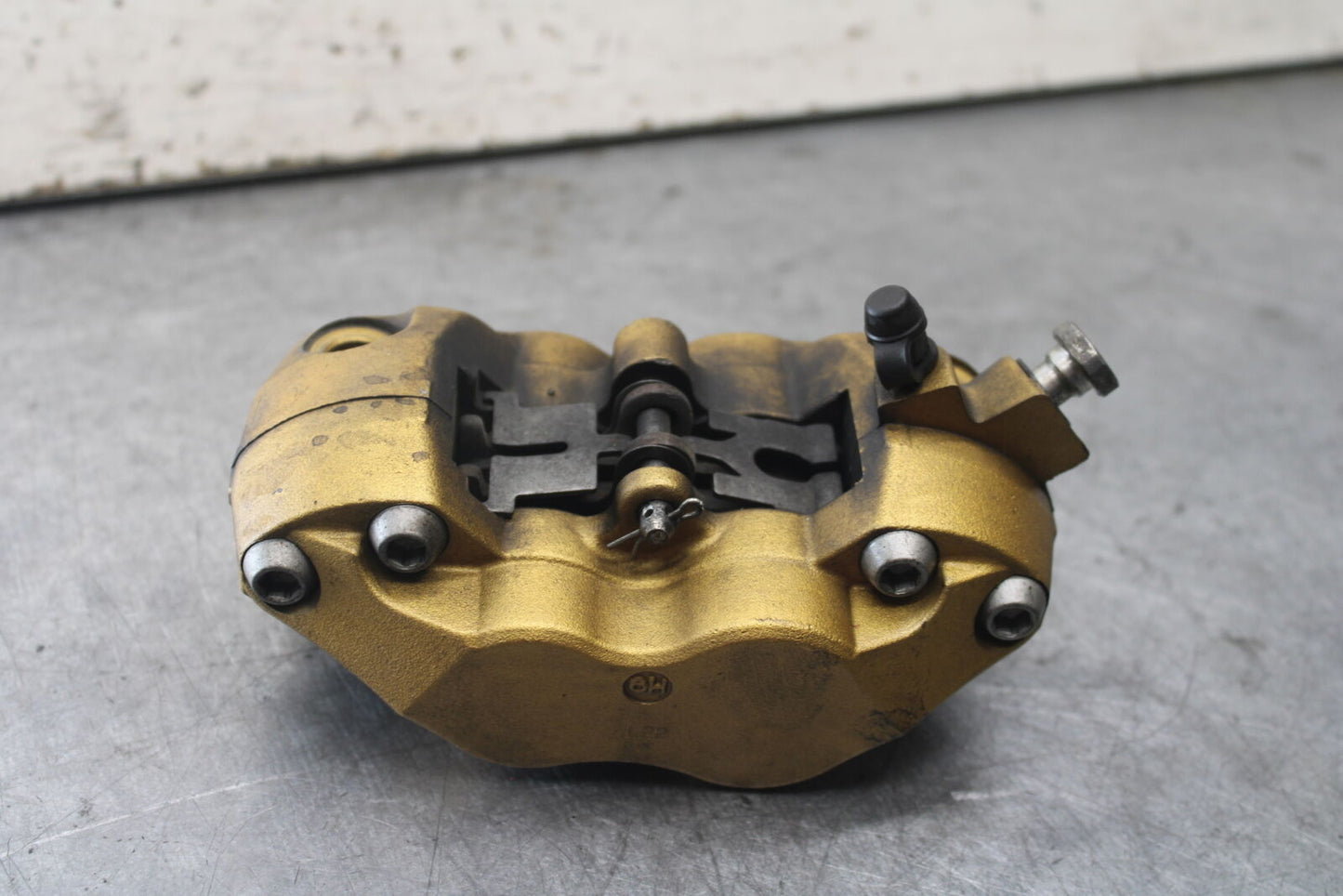 07-08 TRIUMPH DAYTONA 675 RIGHT LEFT FRONT BRAKE CALIPER SET PAIR CALIPERS BB685
